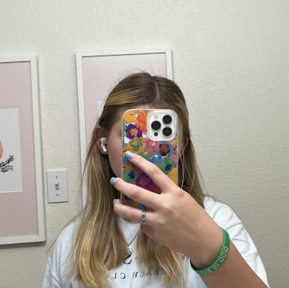 Meet your Posher, Elizabeth